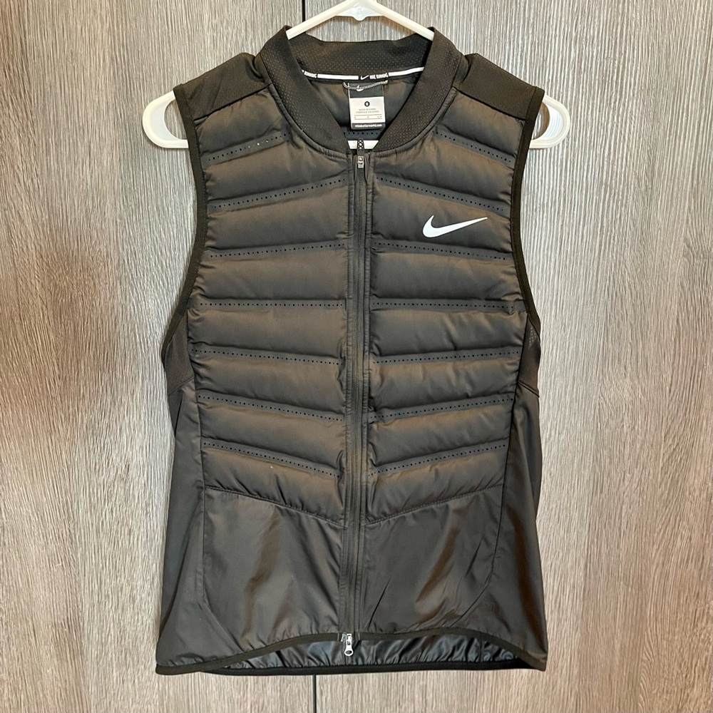 Like-new Nike down-fill black running vest